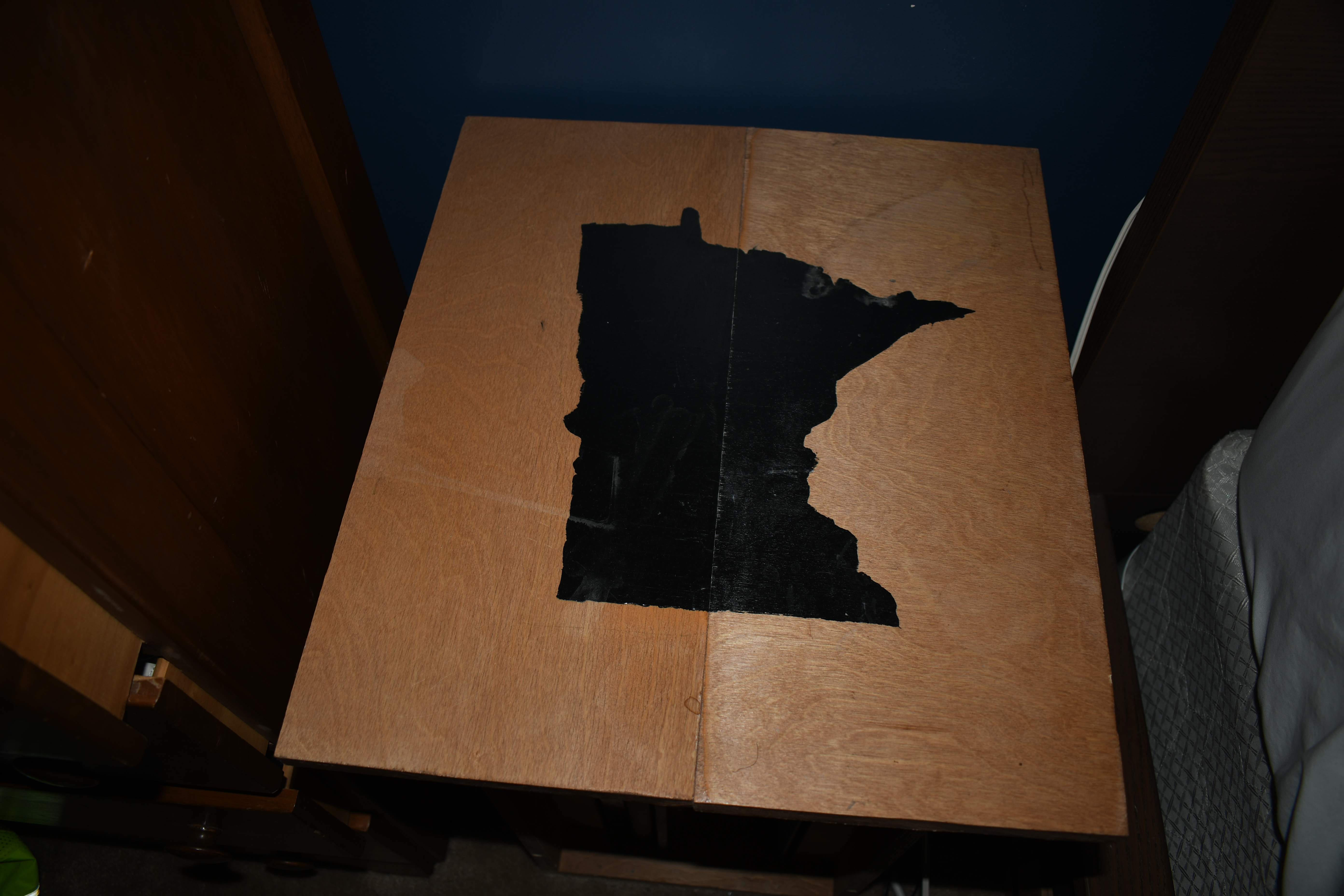 Mn End Table